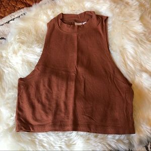 High neck tank-top